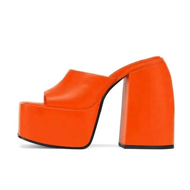 Strada Heels
