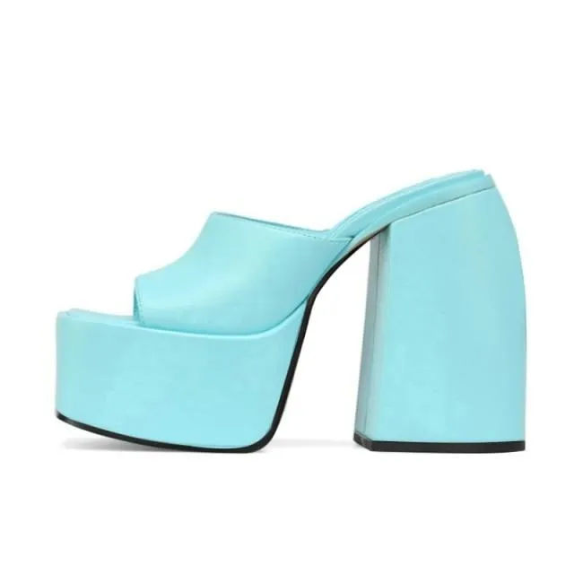 Strada Heels